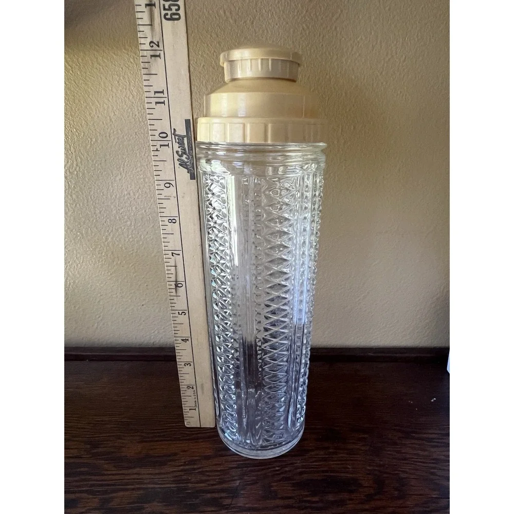 Medco Skyscraper‎ Glass Cocktail Shaker Beige Recipe Cap Vintage 1930s Art Deco
